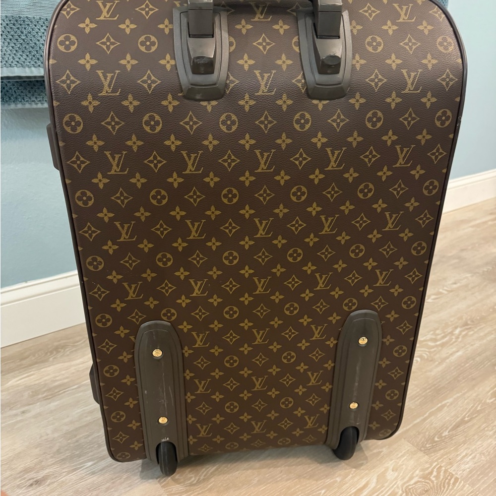 Louis Vuitton Rolling Suitcase - Picture 5 of 12